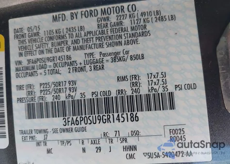 2016 Ford Fusion Energi Titanium z USA, uszkodzony, nr VIN 3FA6P0SU9GR145186